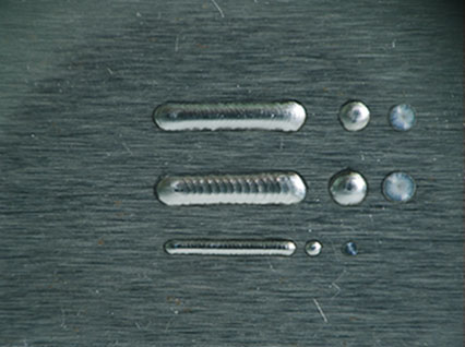 <a href='http://m.xahxbxg.cn/product/3.htm' class='text_a'>模具激光焊機</a>修復(fù)鏡面模具效果